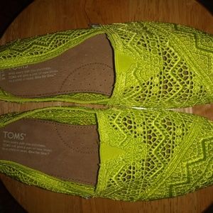 Toms ladies  shoes new